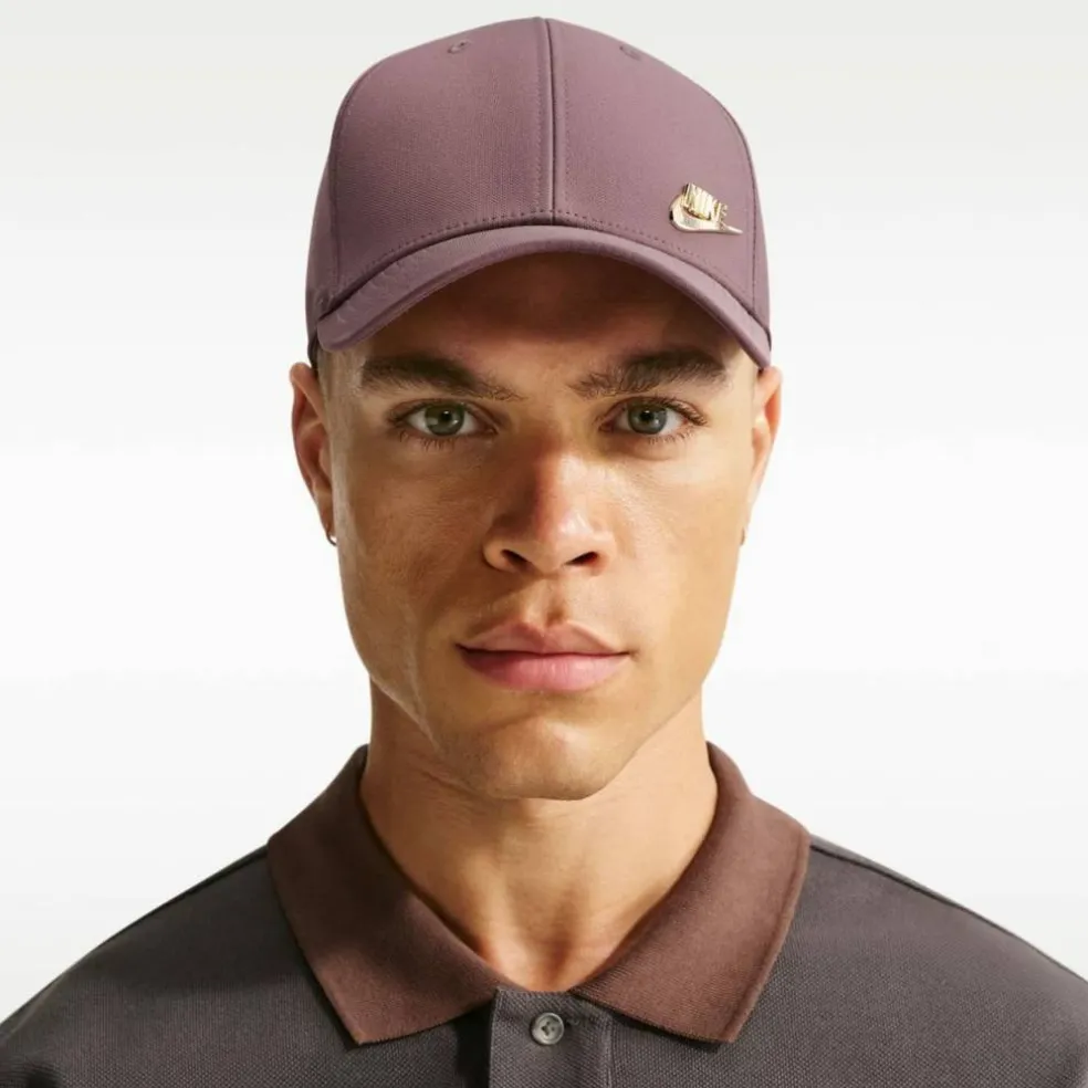 Dri-Fit Structured Metal Logo Unisex Cap