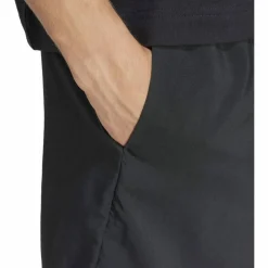Essentials Small Logo Cargo Chelsea Herren Shorts