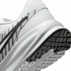 Run Defy Road Herren Laufschuhe
