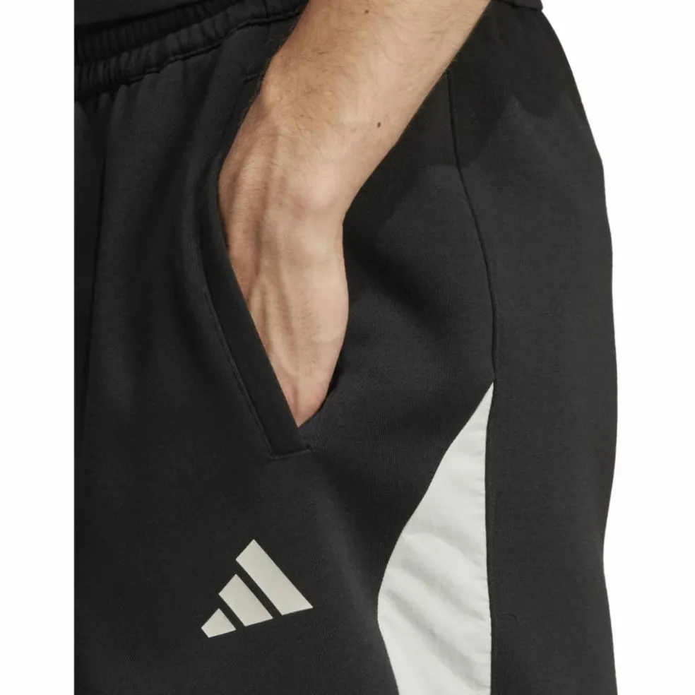 Seasonal Essentials Colorblock Herren Shorts