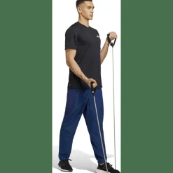 Train Essentials Training Herren T-Shirt