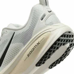 Vomero 18 Road Herren Laufschuhe